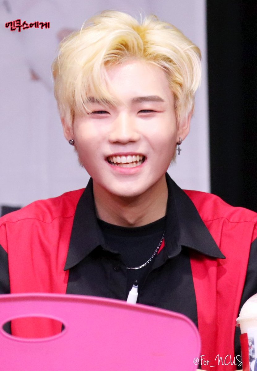 For_NCUS's tweet photo. 우리 막둥이 현민이🌼
 착하고 잘생긴 막내🥺
엔쿠스 멤버 되어줘서 고마워💛
앞으로도 엔쿠스 쿠키와 함께 행복하게 지내자💛😊
생일 축하해 현민이🥰

#엔쿠스 #NCUS #현민 #HYEONMIN
#ヒョンミン #エンクス
#우리_막둥이는_크게_될거야
#HAPPYHYEONMINDAY
#엔쿠스에게 @ncusofficial https://t.co/BBzQBd50dG