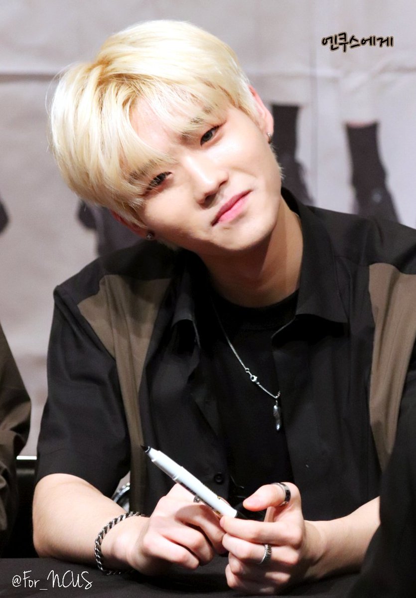 For_NCUS's tweet photo. 우리 막둥이 현민이🌼
 착하고 잘생긴 막내🥺
엔쿠스 멤버 되어줘서 고마워💛
앞으로도 엔쿠스 쿠키와 함께 행복하게 지내자💛😊
생일 축하해 현민이🥰

#엔쿠스 #NCUS #현민 #HYEONMIN
#ヒョンミン #エンクス
#우리_막둥이는_크게_될거야
#HAPPYHYEONMINDAY
#엔쿠스에게 @ncusofficial https://t.co/BBzQBd50dG