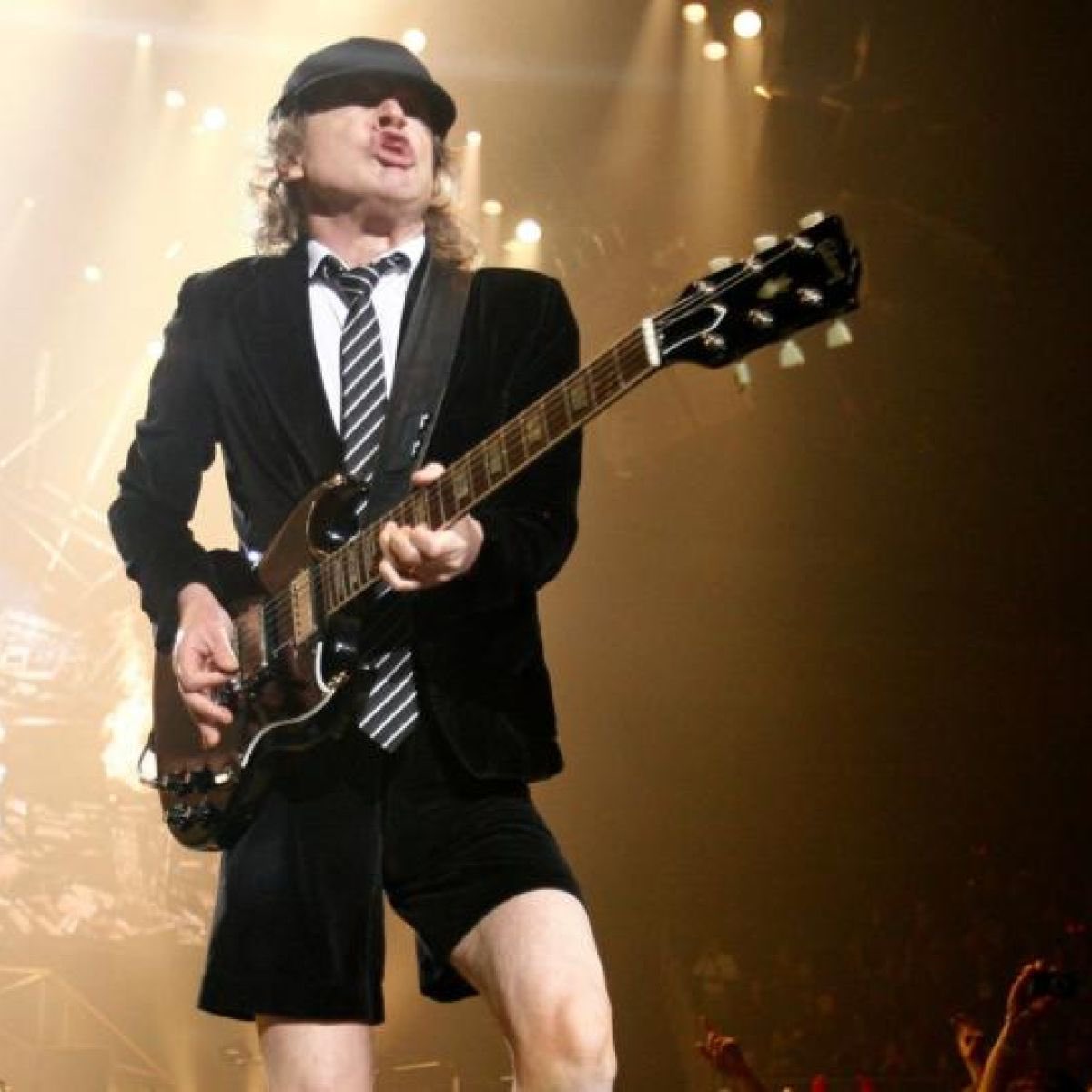 21GunSalute1's tweet photo. Happy 65th Birthday to the
Rock n’ Roll legend..
Mr. Angus Young⚡️
Cheers!!
WE SALUTE YOU 🤘😈⚡️ https://t.co/AXzotWlHTG