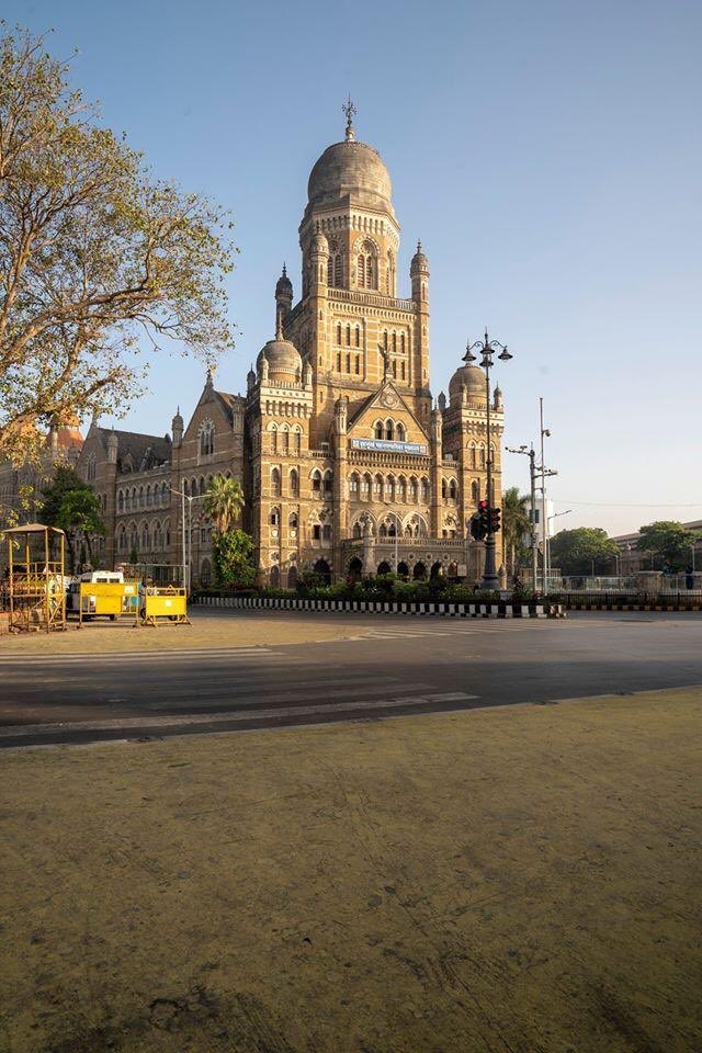 hcmariwala's tweet photo. I don't think I've ever seen such blue skies &amp; clean streets in Mumbai. Have you? When these difficult times end, let us not forget to keep the city this way! https://t.co/fdsoD5H6Dn