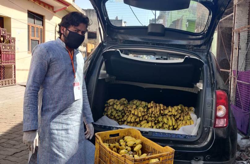 modify4india's tweet image. In difficult times, we must take greater responsibility. We tried our best by reaching out to almost 500 poor and Policemen in Lucknow. Help us keep moving forward.

#CoronaWarriors #IndiaFightsCorona