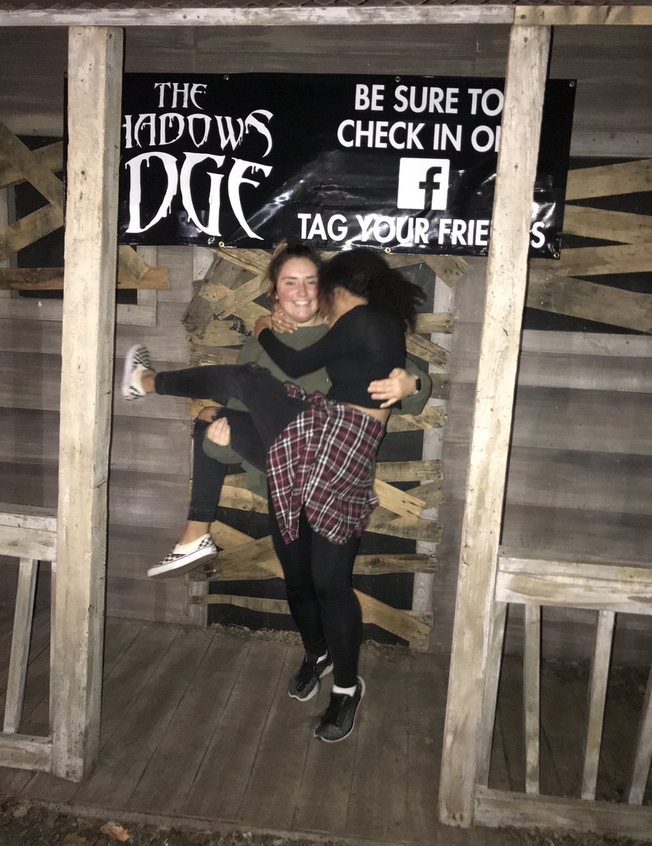 MercedesTy's tweet photo. happy bday to my beautiful best friend.brynn,thankyou for always being there for me. you have taught me more about life than i could have ever asked for.even little things like how to put my car into N when i’m sliding in the snow lmao.i thank god for you everyday. iloveyou #19💛 https://t.co/yCs1cpdJpQ