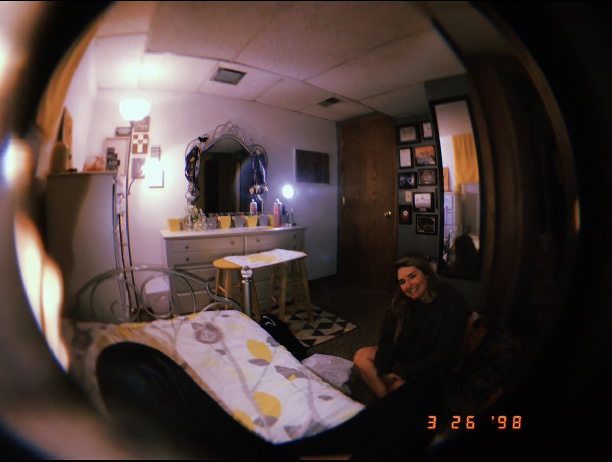 MercedesTy's tweet photo. happy bday to my beautiful best friend.brynn,thankyou for always being there for me. you have taught me more about life than i could have ever asked for.even little things like how to put my car into N when i’m sliding in the snow lmao.i thank god for you everyday. iloveyou #19💛 https://t.co/yCs1cpdJpQ
