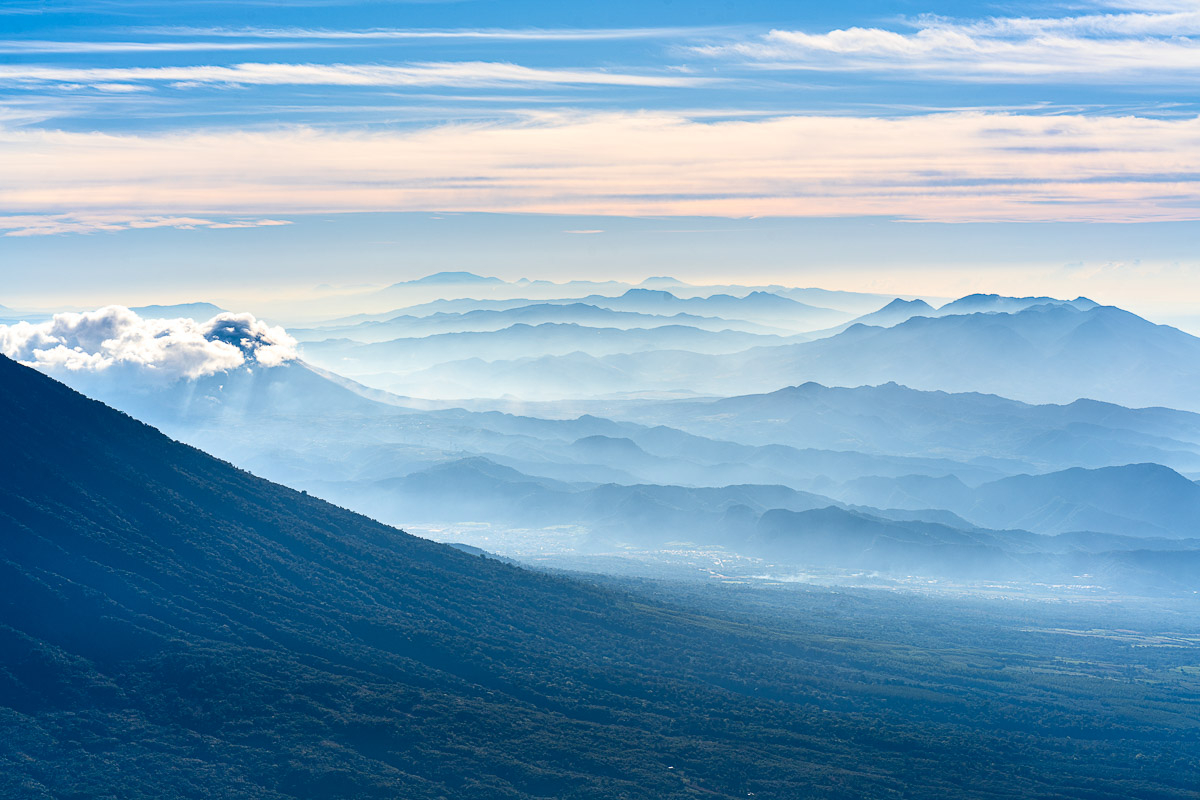 Pilonn's tweet photo. Vagues bleu

#Guatemala #Acatenango #Volcan #Fuego #AmeriqueCentrale #Antigua #travel #travelphotography #photo #photographer #SmokingVolcano #Instaphoto #Picoftheday #Photodujour #Photodusoir #Climing #Nature #montain #MagicLight https://t.co/iacBm2pPZZ