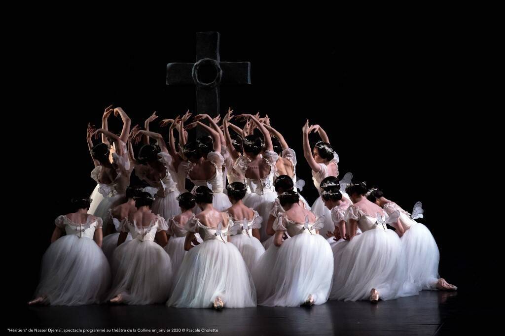 #Culturecheznous L’opéra chez soi ? C’est possible grâce aux nombreux contenus en ligne de l’<a href="/operadeparis/">Opéra de Paris</a> : captations, visites virtuelles, créations numériques… 
➡️ operadeparis.fr