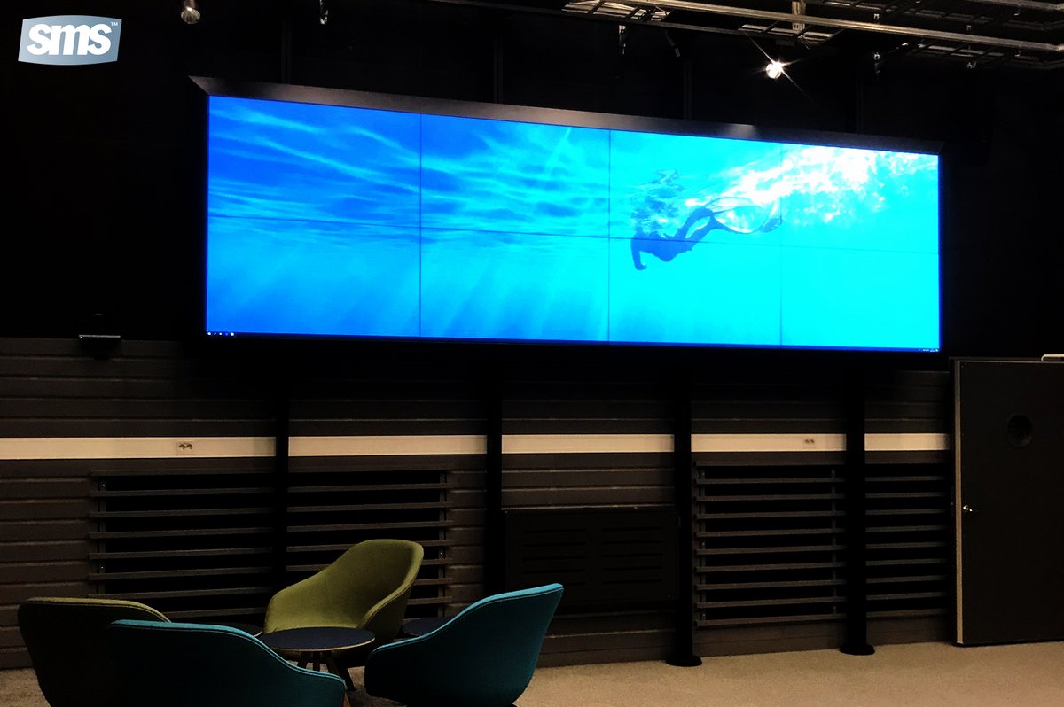 An elegant trim, easy to install, for Barco UniSee.

Have a look at the SMS SmartTrim at the Atea Sverige Business Lounge

Read more about the SmartTrim here: ow.ly/74AB50yZH8D

#Digitalsignage  #Videowall #Videowalls #Barco  #AVinstallation