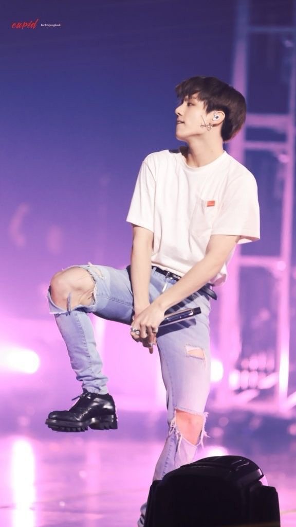 ahemyg's tweet photo. and when he decides to get a thigh tattoo,, what the fck we gonna do then ami https://t.co/skvmEYagkE