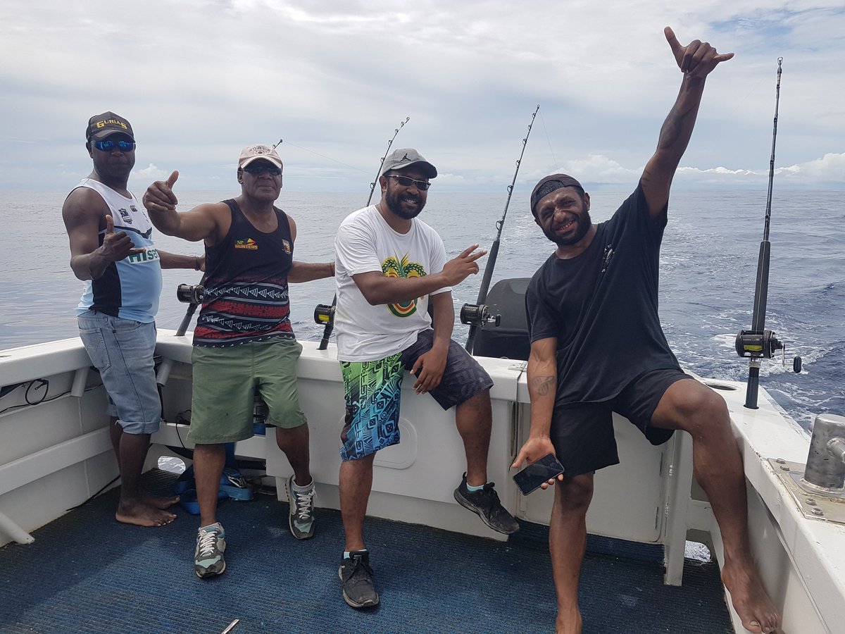 joshjosh304's tweet photo. Due to Lockdown, we cannot return home for break so we spend a day out fishing..#Simberi https://t.co/VAjoySM3tj
