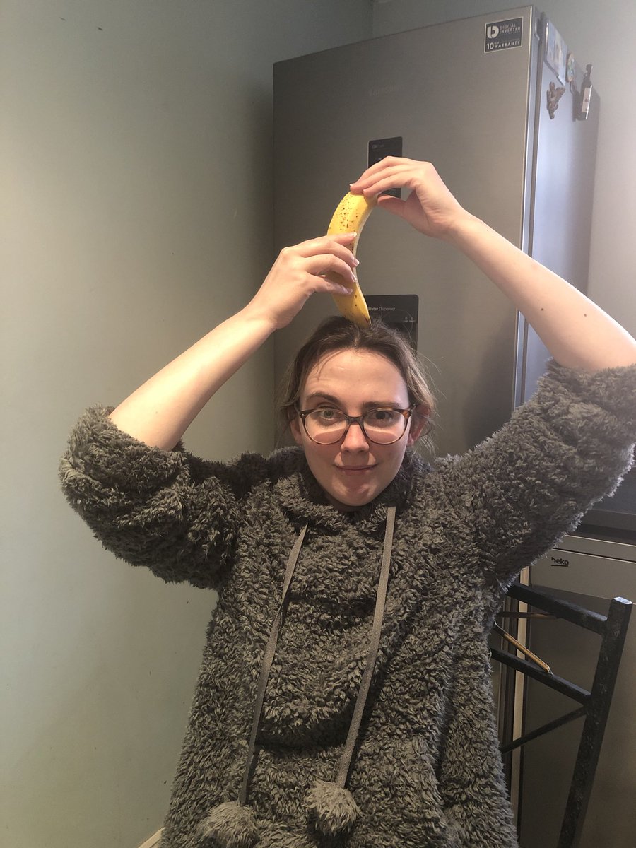 BiscoesCOP's tweet photo. โฆ@mrdanwalkerโฉ measuring things with bananas and home hairs new normal in our house #lockdown #COVID19 #gottokeepsmiling ๐คฃ๐ https://t.co/rsNh3fNXG6