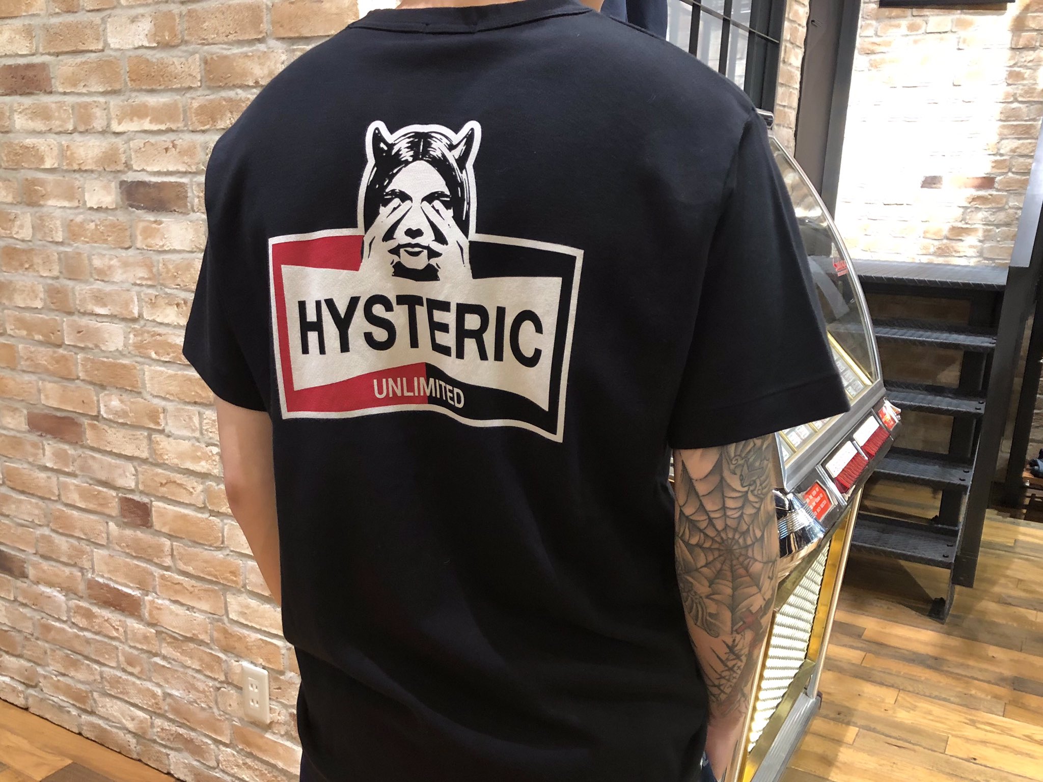 Oki Rock オキロック No Twitter バックプリントがかわいいヒステリックグラマーの新作ｔシャツ フロントは胸元のポケットのみとシンプルなので コーディネートもしやすいです 柔らかくて着心地も良いのでぜひ試しに来てください T Co Iwvgruem1q
