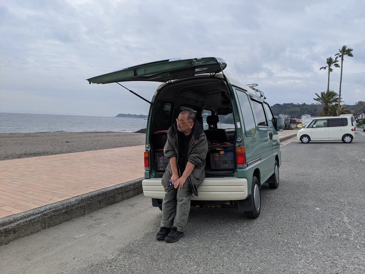 中村和利 Kaminariboy 新たな相棒 サンバーディアスクラッシックを車中泊仕様に着々と準備 Diyはしないです シンプルに荷物置き用の折りたたみテーブルを入れました 中村和利 Kaminariboy 新たな相棒 サンバーディアスクラッシックを車中泊仕様に着々と準備 Diyはしないです シンプルに荷物置き用の折りたたみテーブルを入れました