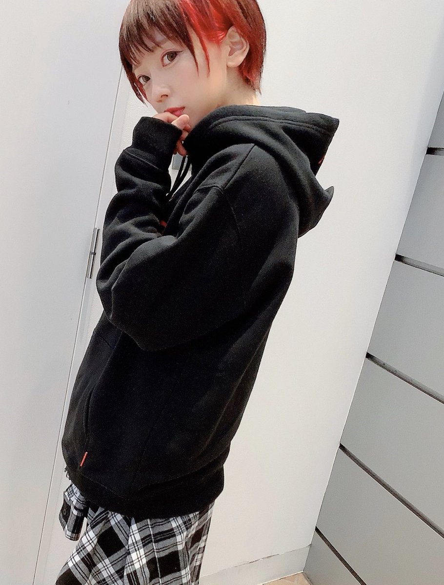 赤髪の人 は好きですか⚡✂️❤