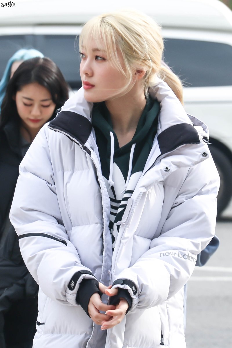 200224 문희준의 뮤직쇼 출근

#노효정 #효정 #Lucy #루시 #wekimeki #위키미키  <a href="/WekiMeki/">WekiMeki 위키미키</a>