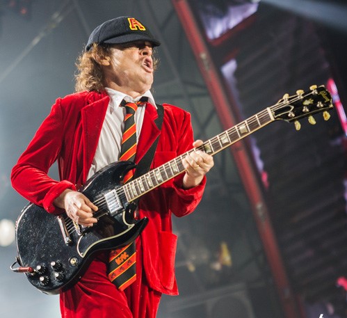Happy Birthday Angus Young!! Angus Young\s 1967 Gibson SG Nº1  