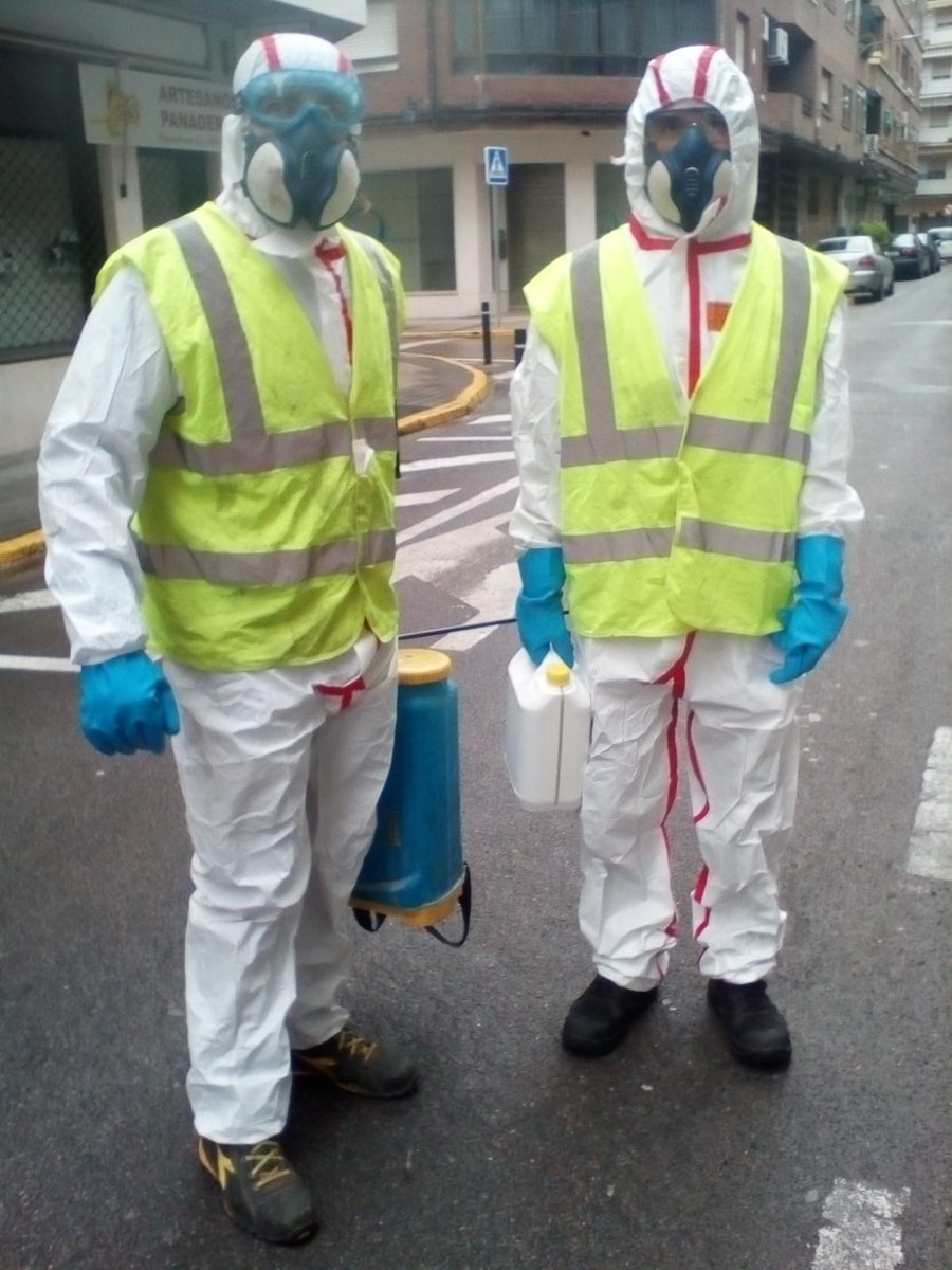 NEXTER_CELIMASA's tweet photo. Nuestros profesionales del equipo de NEXINFECCION, se emplean a fondo en los trabajos para desinfectar comunidades de vecinos, oficinas, residencias y todo tipo de instalaciones donde se requiera #desinfección
#seguimostrabajando #servicioesencial #nexinfeccion #nexternalizate https://t.co/n9svRTCb20
