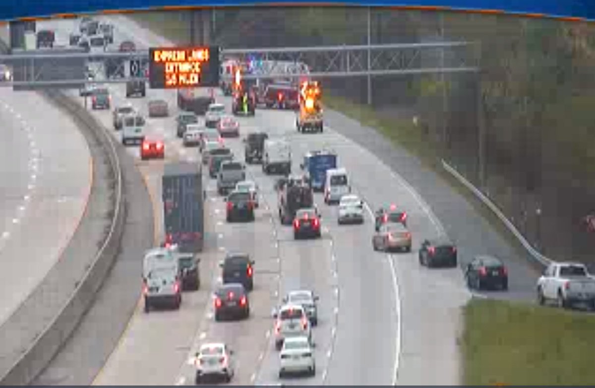 TRAFFIC 2 right WB lanes blocked at Indian River Road in Virginia