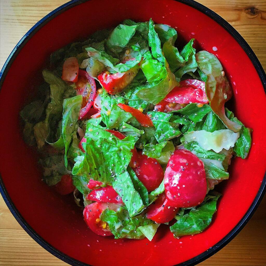 kikutaroid's tweet photo. サラダ
#レタス #lettuce
#トマト #tomato
#かにかまぼこ #kanikamaboko #surimi
#チーズドレッシング #クラフト #cheesedressing #kraft #heinz
#粗挽き胡椒 #coarsegroundpepper
#お弁当 #bento https://t.co/cFXolZmdDz https://t.co/kUWYXCjLPc