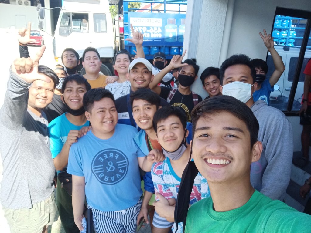 harbigdf's tweet photo. Thank you Lord for this Team!❤️ Beyond grateful and blessed to be one of your managers guys! See you on april, hopefully!!!!!❤️ #salitran https://t.co/FnUY17XIne