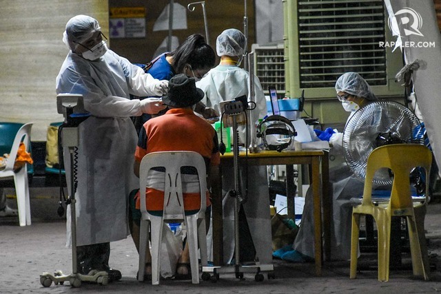 KenRoth's tweet photo. Trying to deflect blame from his government's lack of preparedness for the coronavirus, Philippine Pres Duterte says front-line health-care workers who are needlessly exposed to the virus are "lucky to die" for their country. Twelve doctors have died. https://t.co/39sfK820Li https://t.co/ALva43dGmX