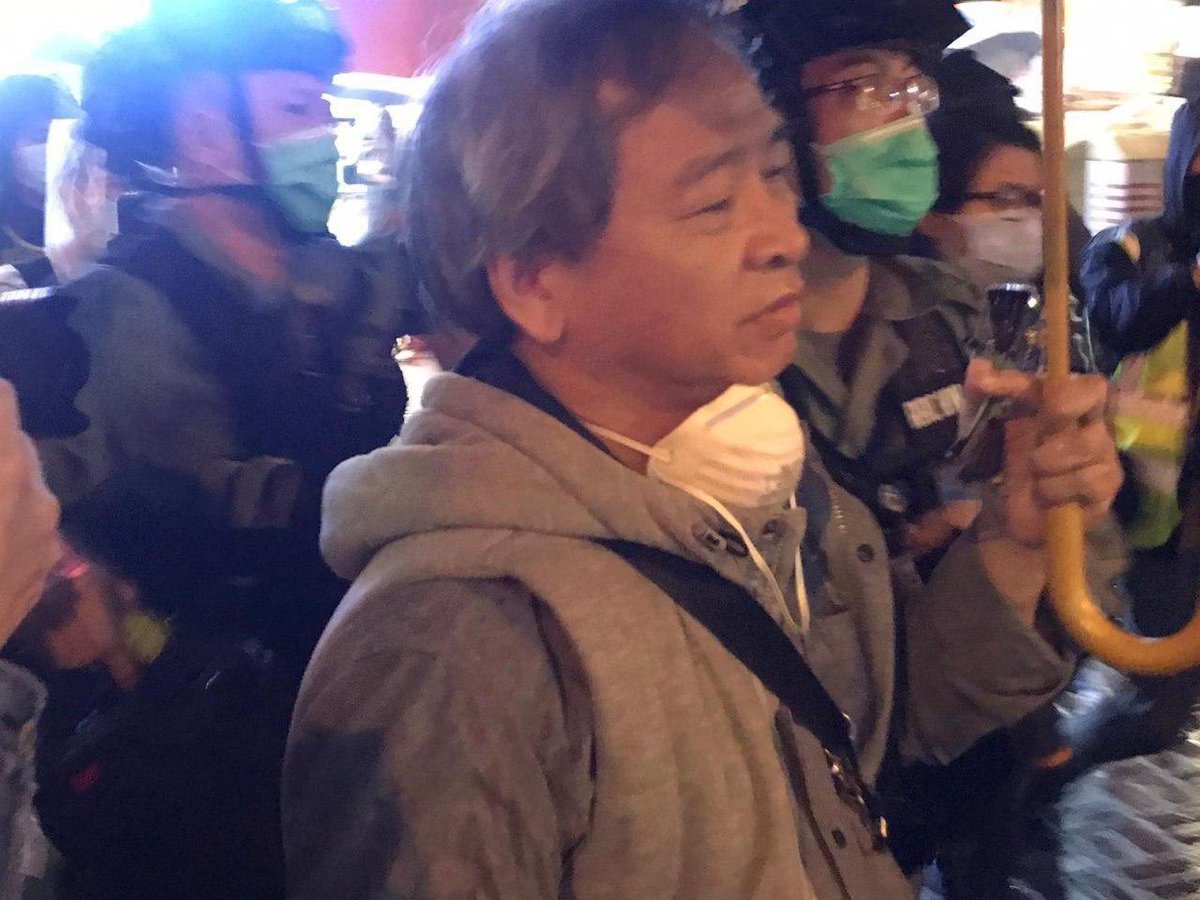 bIackobject's tweet photo. 1950 #太子
一中年男子在太子站C1出口外被捕
🛑認人🛑要名🛑
#PEN02
#轉自telegram #被捕人士關注組 https://t.co/zONsK2BPF2