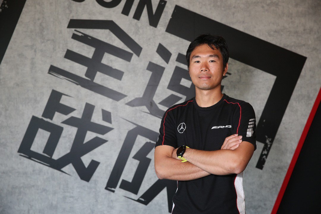 BECMotorsports's tweet photo. 在新型冠状病毒肺炎疫情的影响下，全球赛车运动都在2020的开年之际被迫进入了停摆期。在这段空窗期之中，BEC Motorsports采访了来自世界各地的职业赛车手，由他们来讲述如何在疫情之下彰显“永不退场”的赛车精神！@Melvin_Moh #TimZimmerman @MRumpRacing @weirontan 
https://t.co/o2GQ4be5FU https://t.co/yD6hlOp0nq