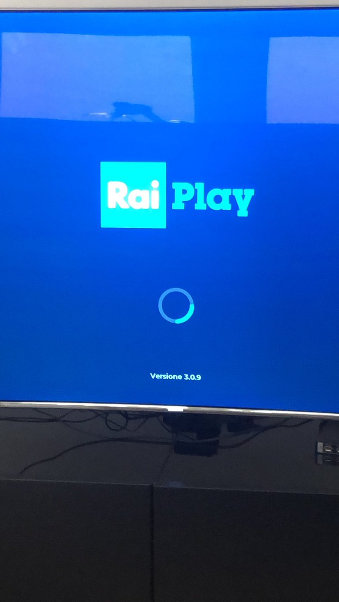 GIUSEPPEABBRUSC's tweet photo. @RaiPlay non riesco a connettermi da questo segnale https://t.co/r5Lix9F2L4