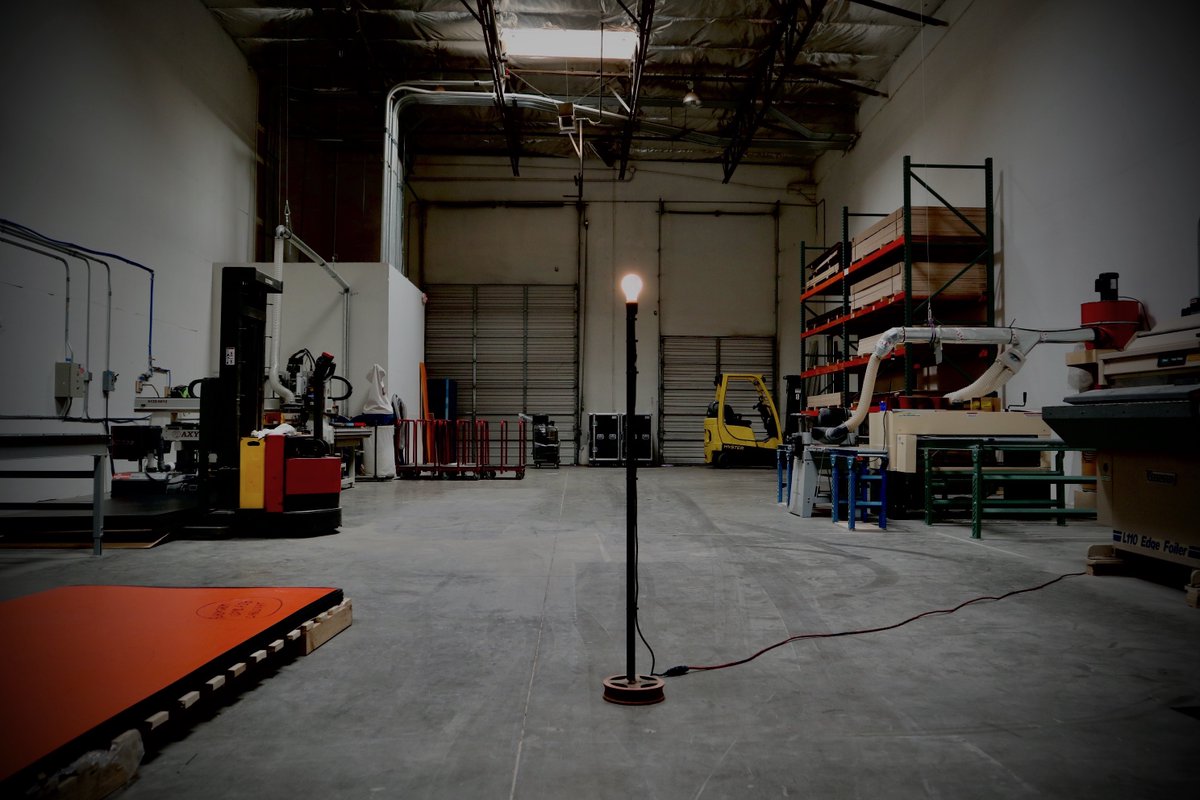UntilLightsUp's tweet photo. 📍 @Case_Craft: "The day that we were told to close, my team asked me if we would be able to open after the 30 day closure. I told them I will do everything that I can to make sure we all have a place to come back to. We will make it through this; our Ghost Light gives me hope." https://t.co/bqf7hOsDiY