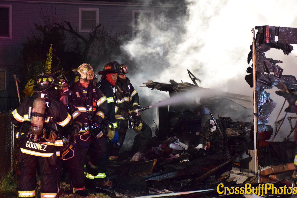 Chief_Ippy's tweet photo. Uniondale FD battles an early morning house fire this morning on California Ave in Uniondale (Nassau County) Long Island, NY. Multiple mutual aid department assisted on scene &amp; in quarters. @thefirenews @longislandpatch @NCFSA #LIBNS #LNBN 📸 @CrossBuffPhotos https://t.co/Opvp2SxwV7