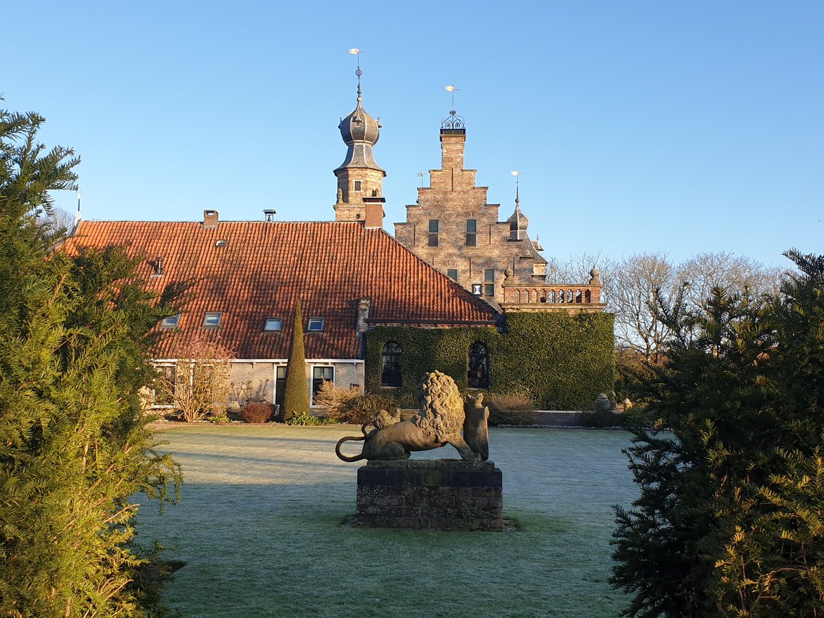 #Goedemorgen #goeiemoarn #GoodMorning nu vorst, het zonnetje is erbij, het lijkt een mooie dag te gaan worden.
@pietsweer