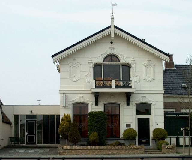 Bekijk de preview promo video op onze dansschool vergonet facebookpagina.