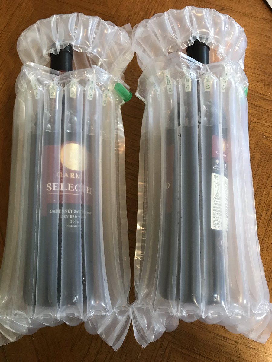 ElizabethofSoup's tweet photo. Should any of my Jewish friends and followers in the provinces be struggling to find #Pesach wine during lockdown, I can highly recommend @KosherWine I ordered on Saturday night and my wine has just arrived. Excellent service! https://t.co/q4WTMCkxif