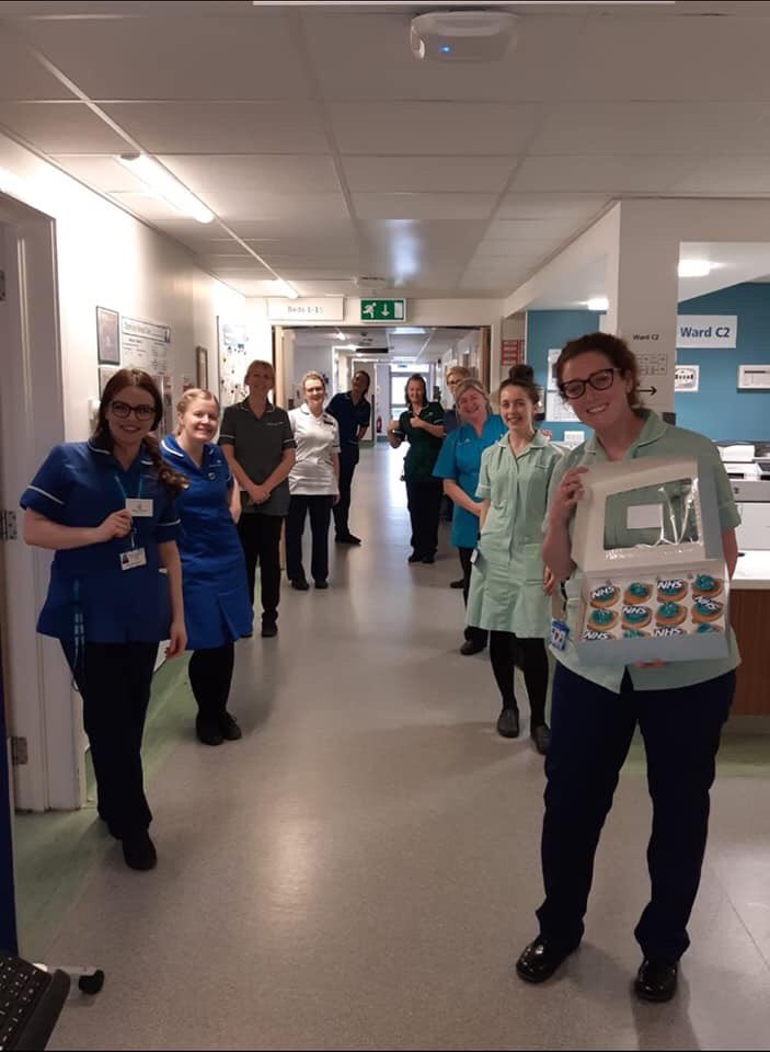 Juevans70A's tweet photo. #StayAtHome #StMarys@Wythenshawe #WardC2
#reallorraine#kellykindness #sugarcrush Thank you for your donation of cakes π§ππ» https://t.co/i7huPxuJUd