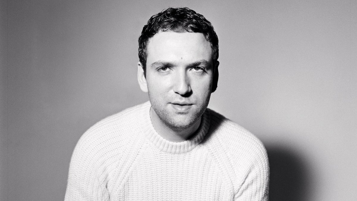 StudioBercot's tweet photo. •••
••
• Qui est Bruno Sialelli, l’homme derrière le renouveau de Lanvin ?

https://t.co/NhJrB6yT1M https://t.co/ZEjS0dsa2k