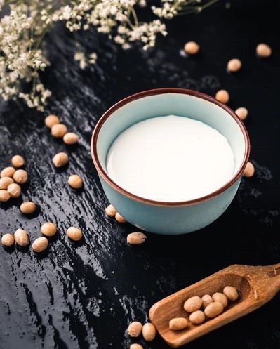 En este articulo te vamos a presentar qué alimentos y plantas te pueden ayudar a mejorar el sistema inmunológico y cómo prevenir y atenuar los catarros y las gripes gracias a estos productos.  #Alimentos #coronavirus #mejorarlasdefensas #salud noticias.marsa-marketing.es/los-mejores-al…