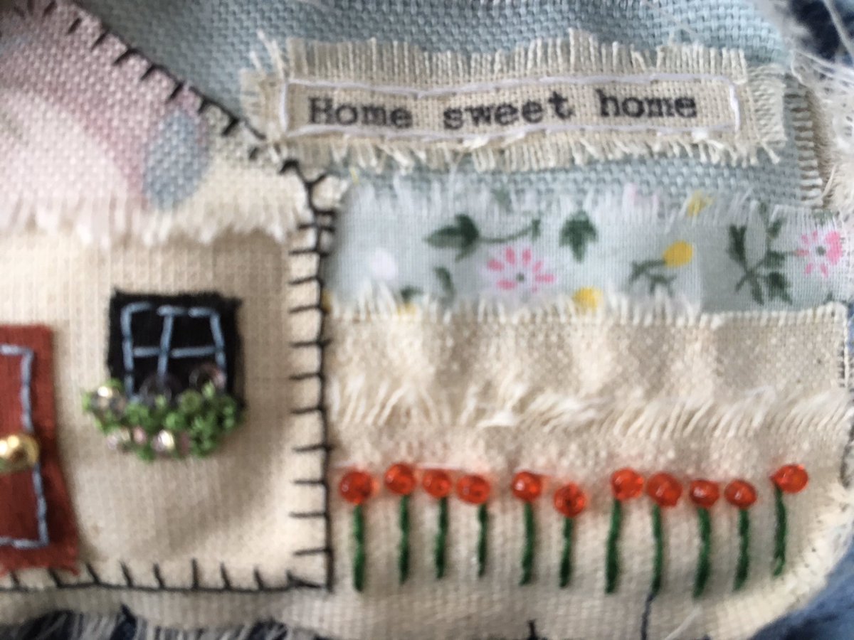 Home sweet home. Now more than ever, and if we’re lucky to have one, our homes are a vital haven for us.
etsy.me/2UukVi1

#tincanart #reducereuserecycle #textileart #mixedmediaartist #shelfart #embroideryart #applique #homemade #handmade #folkart #mixedmedia #recycled