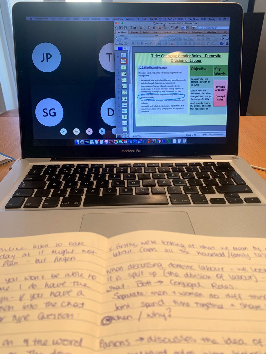 bgamblee's tweet image. First online lesson with year 12 this morning! 📚