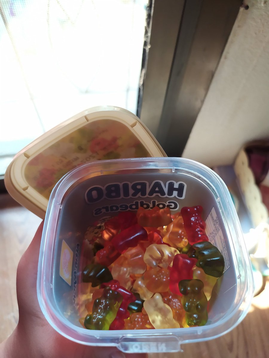 Gavynqx's tweet photo. ไม่ได้คลั่งรัก แต่คลั่งHaribo https://t.co/NIMqnaDifK