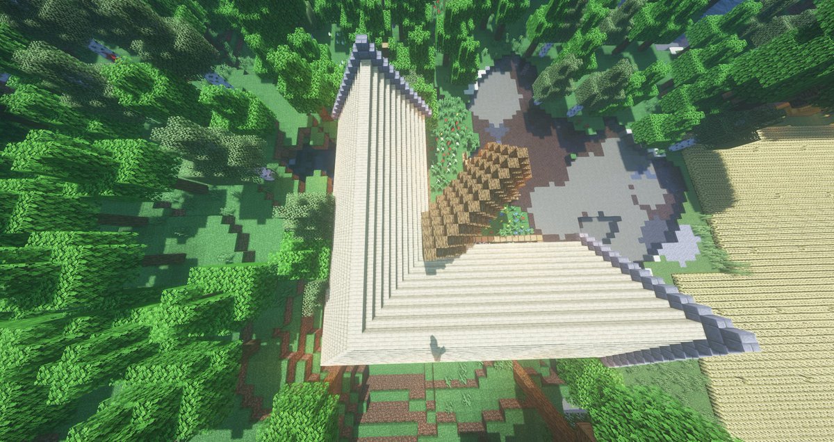 るーるるー 年２６軒目の建築が完成です ウッドハウスを作りました 作った場所の立地を考慮した結果 入り口の通路を斜めにしました ｗ Minecraft マインクラフト