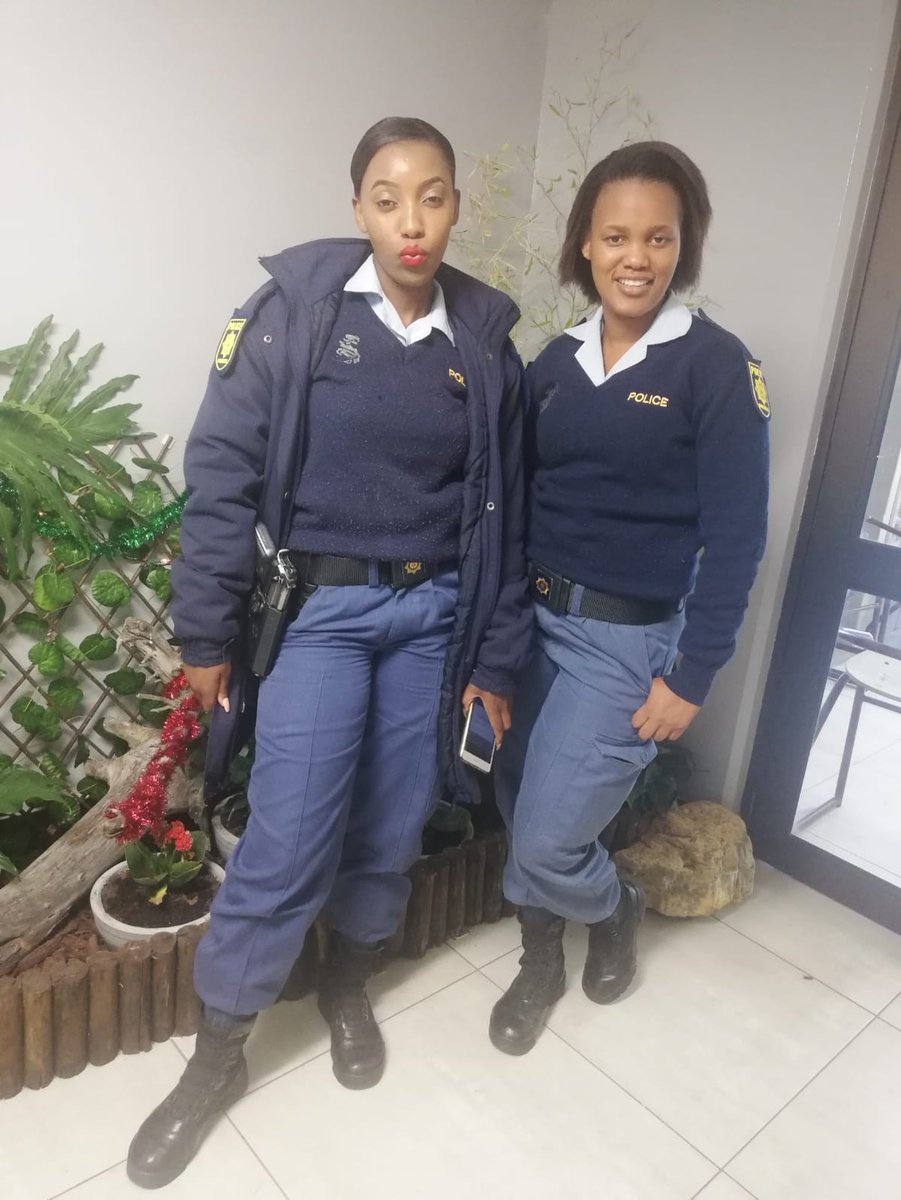 FlamesUniform's tweet photo. #Day5 duty calls https://t.co/hjAs56KULZ