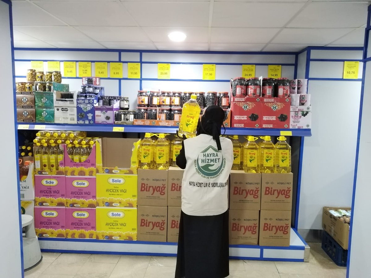 HayraHizmet's tweet photo. #Hayra Hizmet Olarak Bugün #İstanbul Şirinevlerde İkamet Eden 4 Çocuklu Gerçek İhtiyaç Sahibi Bir Ailemize #300_TL #Market Alışverişi Ve #200_TL #Nakit Yardım Teslim Edildi.
Bu Zor Günlerde #Gerçek İhtiyaç Sahibi Ailelerimize #Destek Vermeye Devam Ediceğiz. https://t.co/DJwaof15r0
