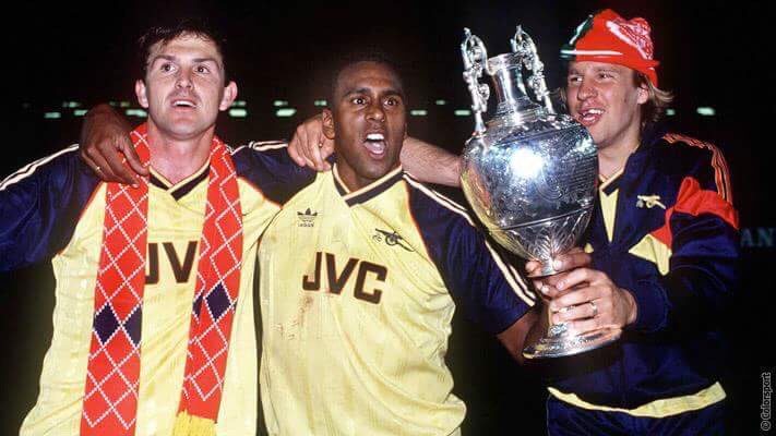 OnThisDay_FL's tweet photo. #OnThisDay in 2001: 
@Arsenal
 legend David Rocastle passed away aged just 33. #Rocky scored 23 times in 228 appearances and won 6 trophies with the Gunners. Rocky will always be an iconic legend amongst Arsenal fans. #RockyRemembered #NeverForgotten. https://t.co/PwaTVQkIfd