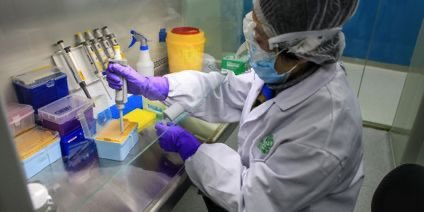 Teknosciences's tweet photo. COVID-19 : les scientifiques travaillent actuellement sur un total de 20 vaccins et ont identifié un total de 30 potentiels médicaments dont certains sont en phase finale avant approbation définitive
https://t.co/TYqVgfxrB8 https://t.co/RctDNyT599