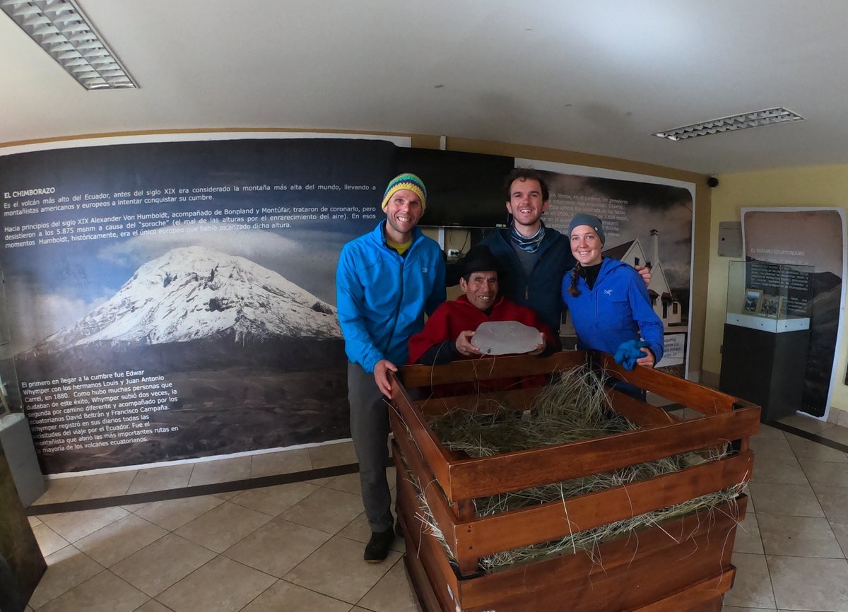 EPFL_en's tweet photo. The #VanishingGlaciers team studies the microbes living in glacier-fed streams, here in Ecuador. Keep in touch with their stories on https://t.co/9ilFBkhFQ2 and https://t.co/Q9LI4dqaQc #EPFLOutThere @epflENAC https://t.co/uppNjkQK0y