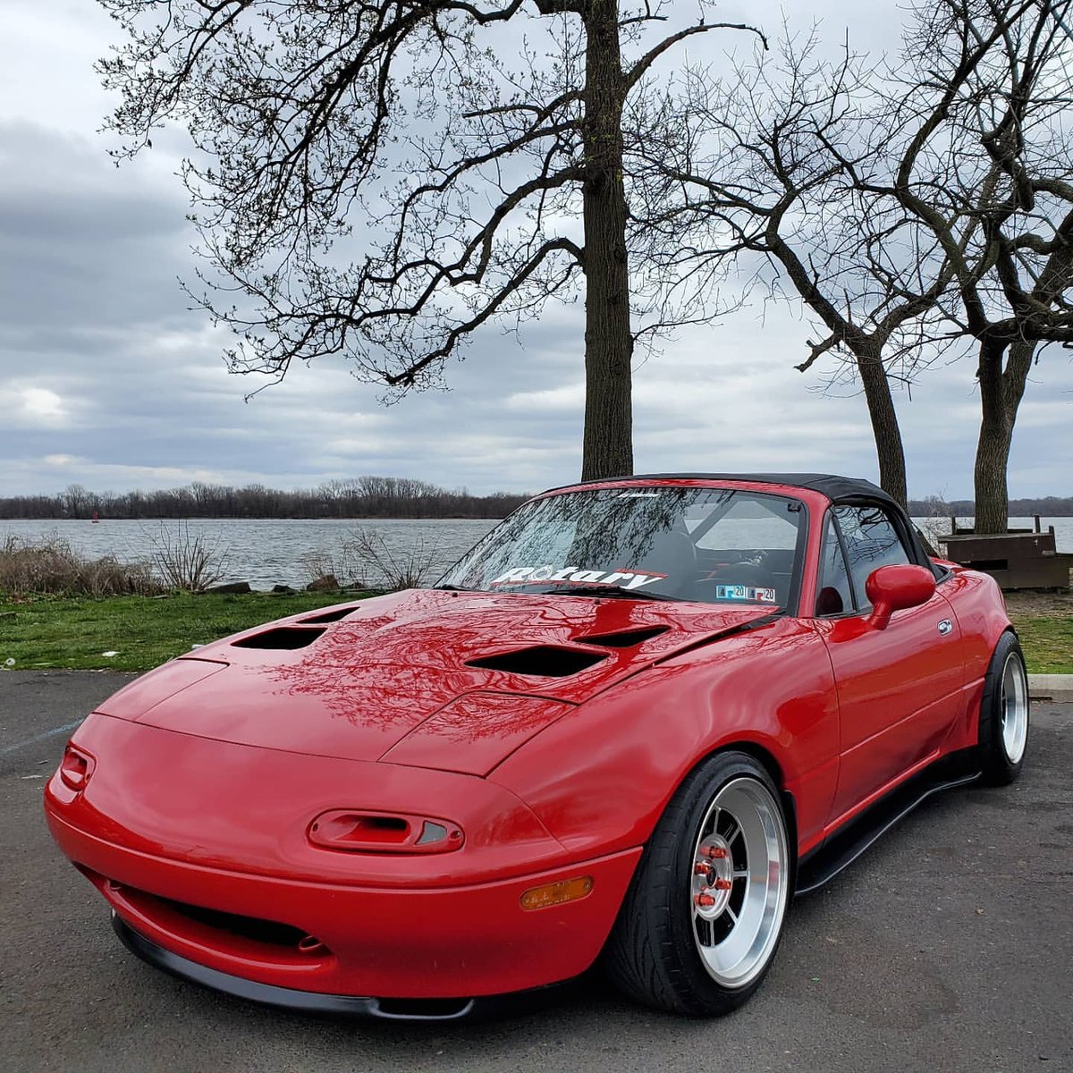 TopMiata's tweet photo. ❤️💫 IG: miatarotary13b #TopMiata #13bmiata #rotary #rotaryengine #rotarymiata #13b #mazda #miata #mx5 #mazdarotary #mazdamiata #eunosroadster https://t.co/3Q4rcJMvE7