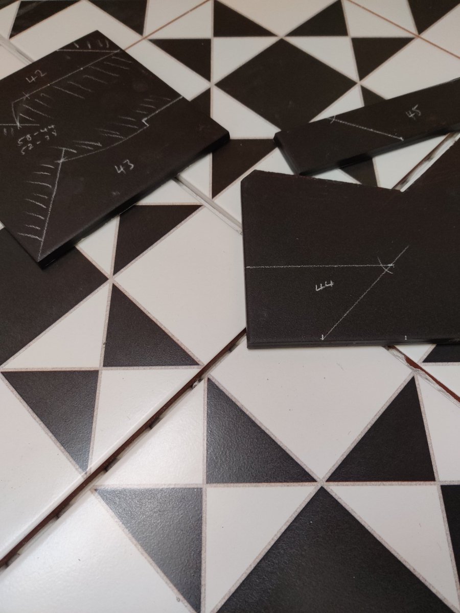 KeelTiling's tweet photo. Victorian Hallway https://t.co/XfXTh4uw8s