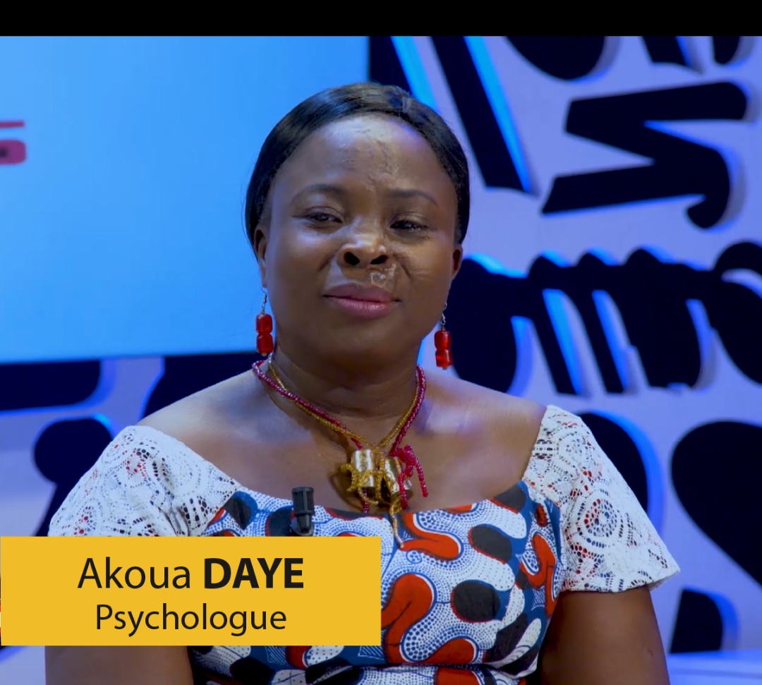 EDANTV1's tweet photo. Comment se reconstruire après un divorce ?
Partagez le témoignage d'Edwige Konaté, divorcée et des conseils d'Akoua Daye psychologue dans #Affaire2Femmes ce soir à partir de 20H30 GMT sur #EDANTV. https://t.co/PFbzPrMMca