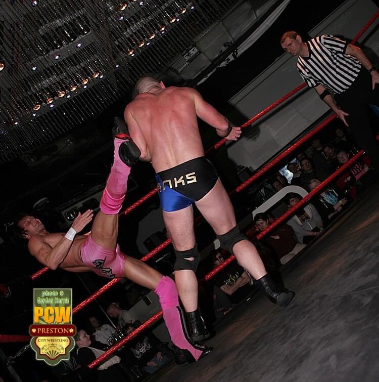 cjbanks1988's tweet photo. Trav kicking my head in.
💫❤️👌
#KrisTravis #Trav https://t.co/yZwIlhxAtq