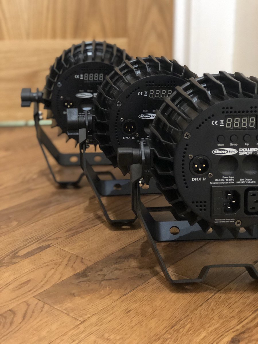 DCProductionUk's tweet photo. ***Showtec PowerSpot Q5***
One of our favourite and most versatile LED Par we stock is the Showtec Power Spot Q5 housed in a rugged die-cast aluminium housing. It has the possibility to mix RGB with White &amp; Amber! 
#showtec #highlitegroup #audious #events #lighting https://t.co/ISyPYG5eAX