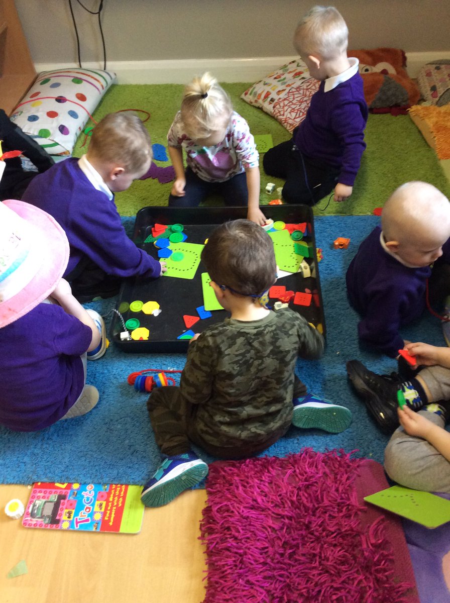 CaterpillarsGPS tweet media