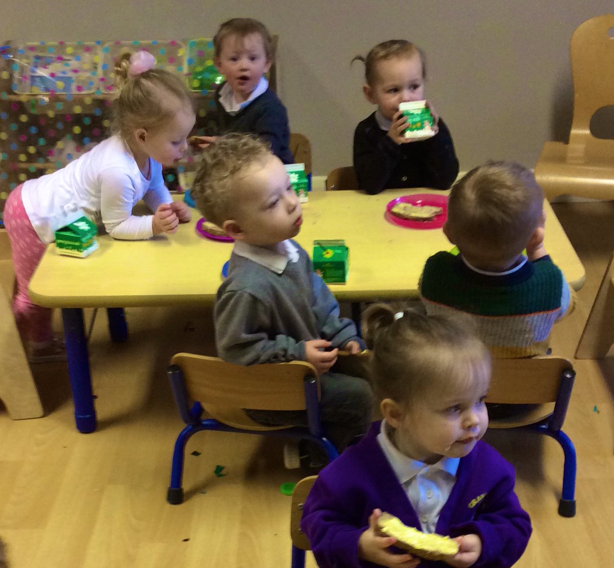 CaterpillarsGPS tweet media